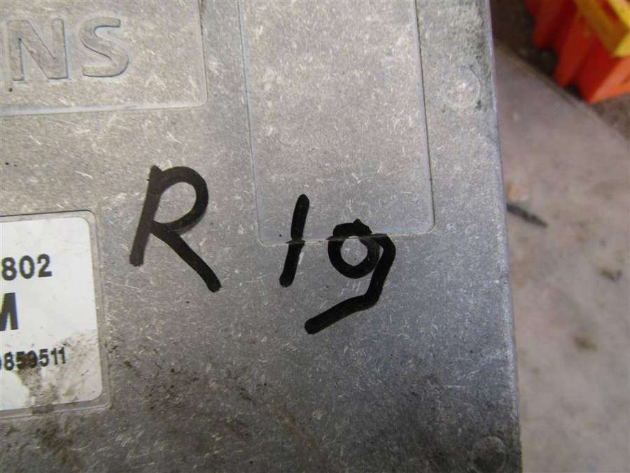 7700859511HOM7700731802S100811102E Блок управления двигателем  Renault 19 2 1995г. | Фото № 3  7700859511HOM7700731802S100811102E Блок управления двигателем  Renault 19 2 1995г. - Фото 3