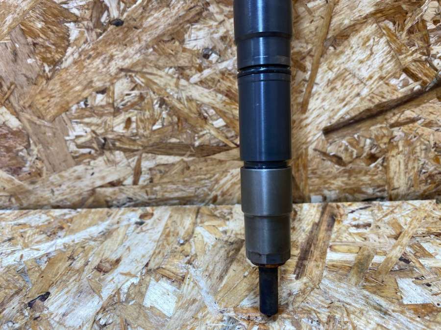 03L130277Q Форсунка топливная Volkswagen Volkswagen Passat B7 2014 0000г. | Фото № 2 03L130277Q Форсунка топливная Volkswagen Volkswagen Passat B7 2014 0000г. - Фото 2