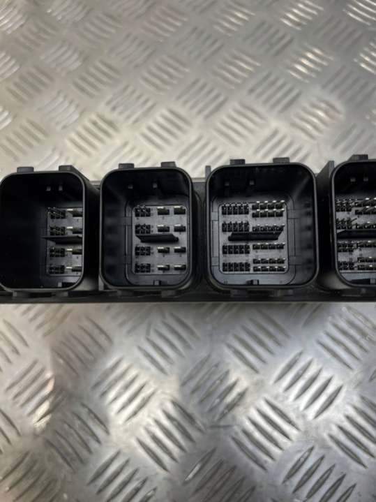 7824099 Блок управления двигателем BMW X3 G01 (2017-2024) 2017г. | Фото № 6 7824099 Блок управления двигателем BMW X3 G01 (2017-2024) 2017г. - Фото 6