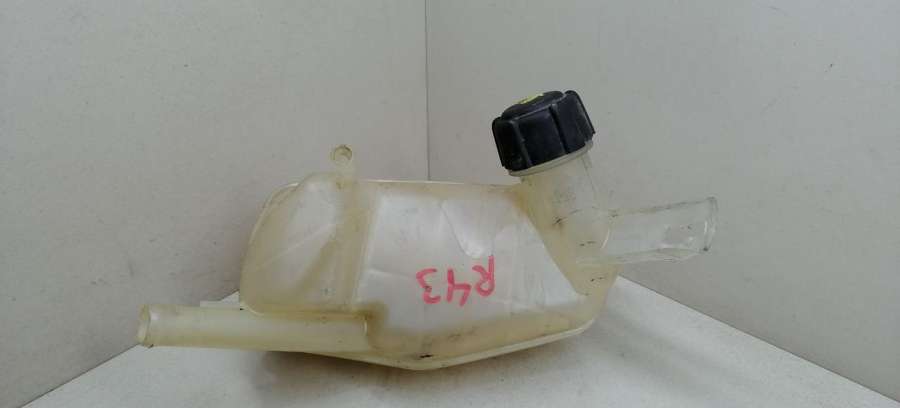 8200273157 Бачок расширительный Renault Megane 2 хетчбэк 5 дв. 2003г. | Фото № 2 8200273157 Бачок расширительный Renault Megane 2 хетчбэк 5 дв. 2003г. - Фото 2