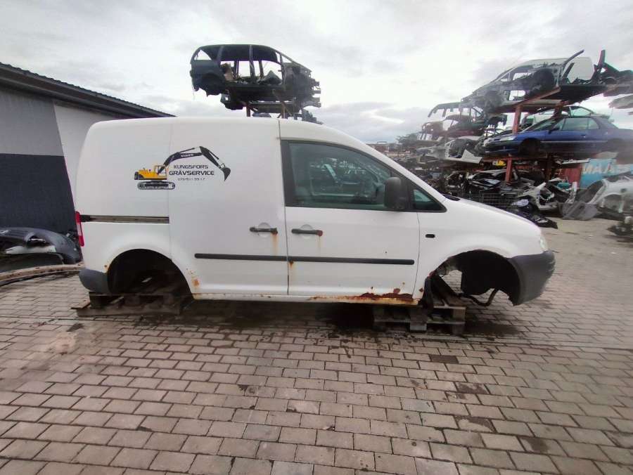 Балка подвески задняя  Volkswagen Caddy 2007г. | Фото № 7   Балка подвески задняя  Volkswagen Caddy 2007г. - Фото 7