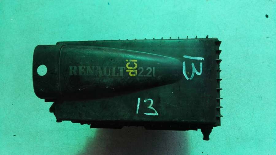 Корпус воздушногo фильтра Renault Espace 3 2001г. | Фото № 2 Корпус воздушногo фильтра Renault Espace 3 2001г. - Фото 2