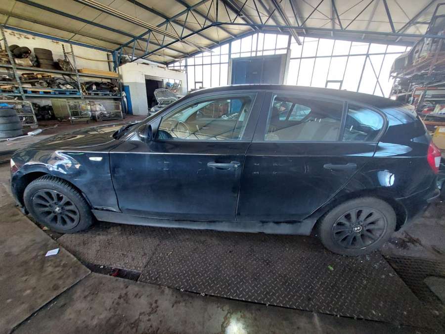 Ручка двери наружная задняя правая BMW 1-Series (E81/E82/E87/E88) (2004-2014) Хетчбэк 5дв 2006г. | Фото № 11 Ручка двери наружная задняя правая BMW 1-Series (E81/E82/E87/E88) (2004-2014) Хетчбэк 5дв 2006г. - Фото 11