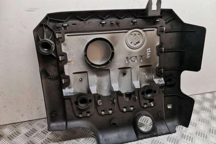 03G103925BT Декоративная крышка двигателя  Volkswagen Passat B7 (2010-2015) 2010г. | Фото № 3  03G103925BT Декоративная крышка двигателя  Volkswagen Passat B7 (2010-2015) 2010г. - Фото 3
