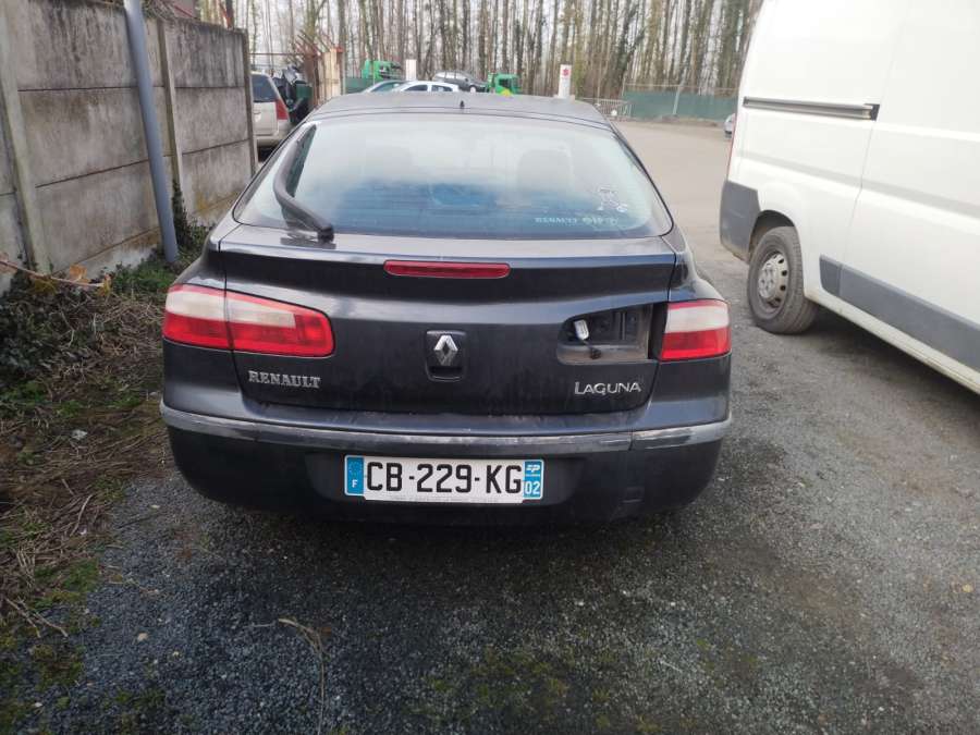 Стекло двери задней правой Renault Laguna 2 (2000-2007) Хетчбэк 5дв. 2002г. | Фото № 4 Стекло двери задней правой Renault Laguna 2 (2000-2007) Хетчбэк 5дв. 2002г. - Фото 4