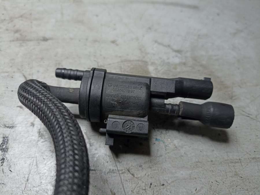 A0025401497A0025407097 Электромагнитный клапан Mercedes-Benz A W176 0000г. | Фото № 1 A0025401497A0025407097 Электромагнитный клапан Mercedes-Benz A W176 0000г. - Фото 1