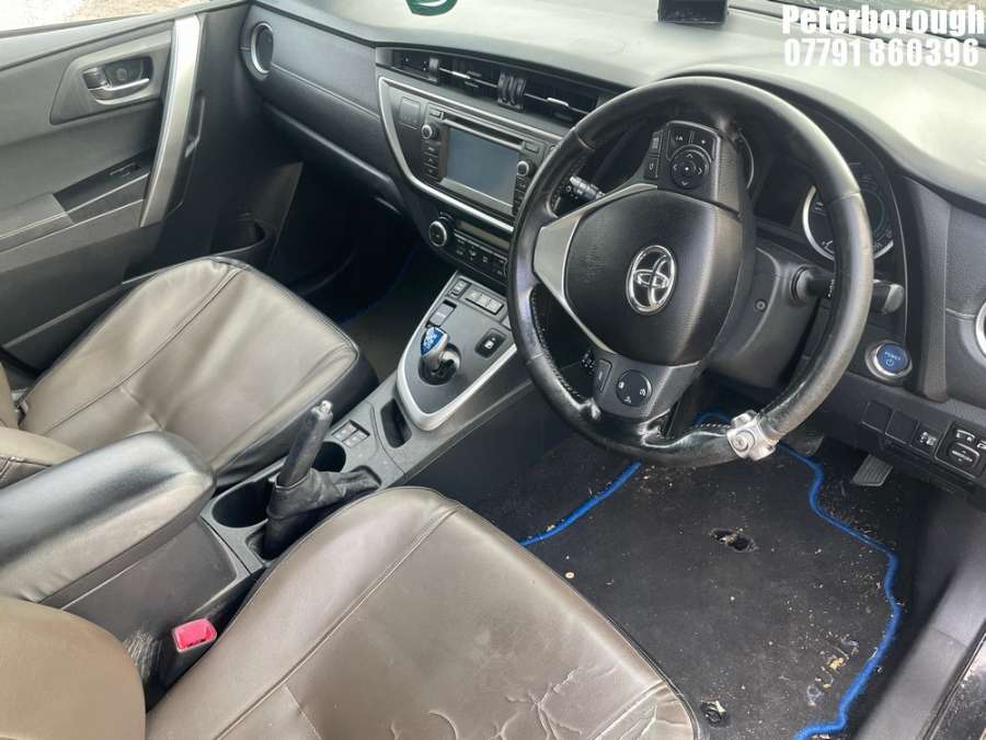 Радиатор системы охлаждения TOYOTA AURIS E180 2013г. | Фото № 5 Радиатор системы охлаждения TOYOTA AURIS E180 2013г. - Фото 5