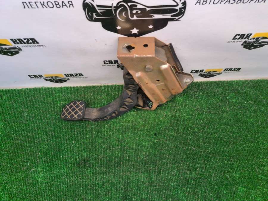 6Q1721059AH Педаль сцепления Seat Ibiza III 2007г. | Фото № 3 6Q1721059AH Педаль сцепления Seat Ibiza III 2007г. - Фото 3