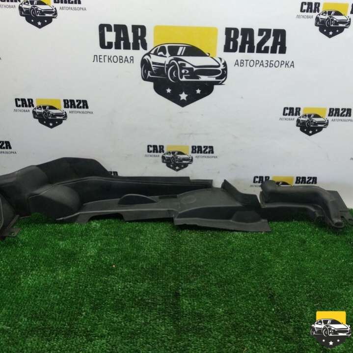 8W0821170 Накладка крыла (уголок зеркала) переднего правого  Audi A4 2017г. | Фото № 3  8W0821170 Накладка крыла (уголок зеркала) переднего правого  Audi A4 2017г. - Фото 3