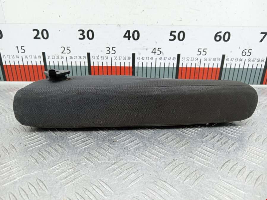 Подлокотник Volkswagen Sharan 1 (1995-2010) Минивэн 2003г. | Фото № 3 Подлокотник Volkswagen Sharan 1 (1995-2010) Минивэн 2003г. - Фото 3