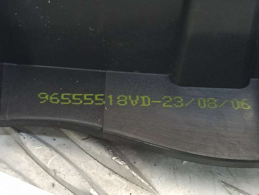 96555518 Ручка двери внутренняя передняя левая Citroen C4 Grand Picasso 1 (2006-2013) Минивэн 2006г. | Фото № 3 96555518 Ручка двери внутренняя передняя левая Citroen C4 Grand Picasso 1 (2006-2013) Минивэн 2006г. - Фото 3