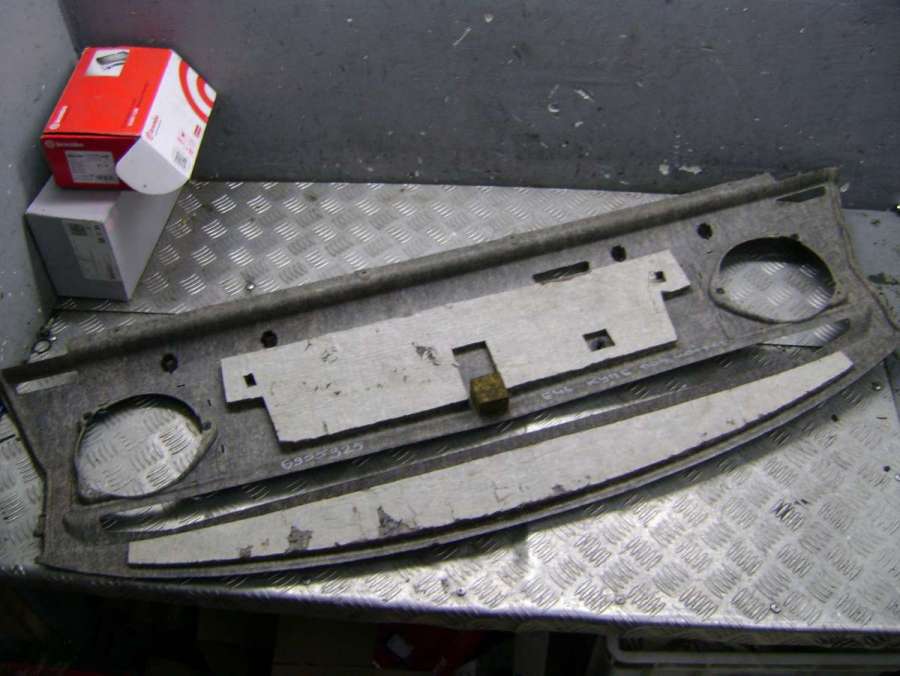 6955325 Полка багажника  BMW 3 E46 2003г. | Фото № 2  6955325 Полка багажника  BMW 3 E46 2003г. - Фото 2