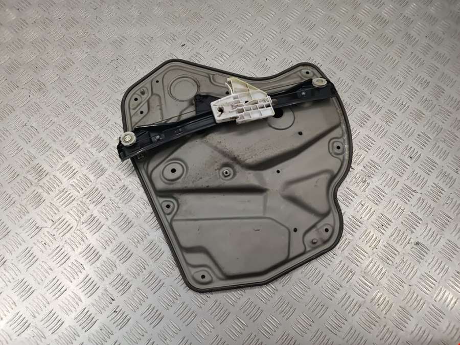 Стеклоподъемник электрический двери задней правой Skoda Octavia 1Z (2004-2013) Хетчбэк 5дв. 2010г. | Фото № 2 Стеклоподъемник электрический двери задней правой Skoda Octavia 1Z (2004-2013) Хетчбэк 5дв. 2010г. - Фото 2