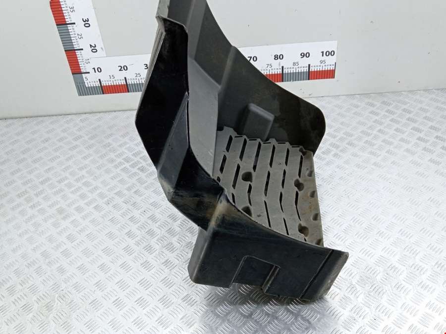 Подкрылок (защита крыла) передний правый Mercedes Atego 1 (1998-2004) Грузовой 2002г. | Фото № 5 Подкрылок (защита крыла) передний правый Mercedes Atego 1 (1998-2004) Грузовой 2002г. - Фото 5