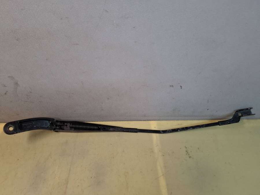 Поводок стеклоочистителя правый правой Volkswagen Jetta 2019г. | Фото № 3 Поводок стеклоочистителя правый правой Volkswagen Jetta 2019г. - Фото 3