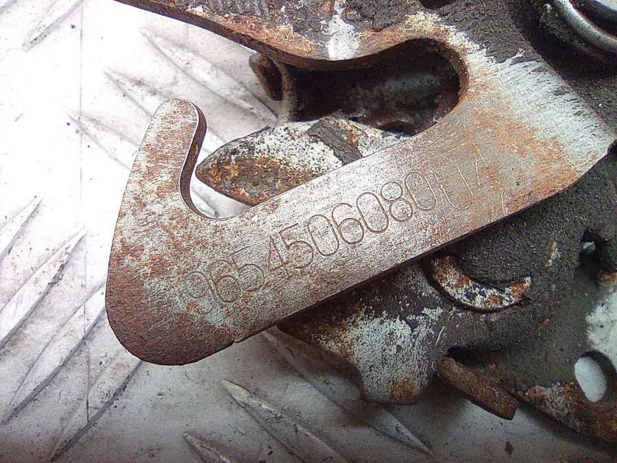 9654506080 Замок капота Citroen C4 Grand Picasso 2010г. | Фото № 4 9654506080 Замок капота Citroen C4 Grand Picasso 2010г. - Фото 4