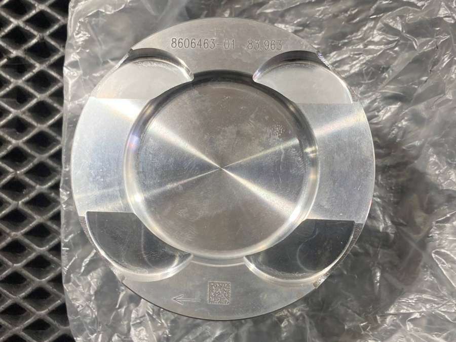 8606463-01 Поршень BMW 3 F30/F31/GT F34 2013г. | Фото № 10 8606463-01 Поршень BMW 3 F30/F31/GT F34 2013г. - Фото 10