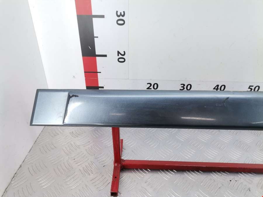 96590379 Накладка декоративная (молдинг) двери задней левой Citroen C4 Grand Picasso 1 (2006-2013) Минивэн 2006г. | Фото № 2 96590379 Накладка декоративная (молдинг) двери задней левой Citroen C4 Grand Picasso 1 (2006-2013) Минивэн 2006г. - Фото 2