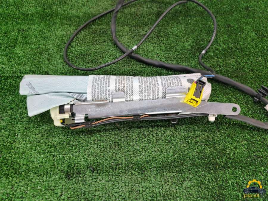 8U0880241A Подушка безопасности  Audi Q3 2007г. | Фото № 3  8U0880241A Подушка безопасности  Audi Q3 2007г. - Фото 3