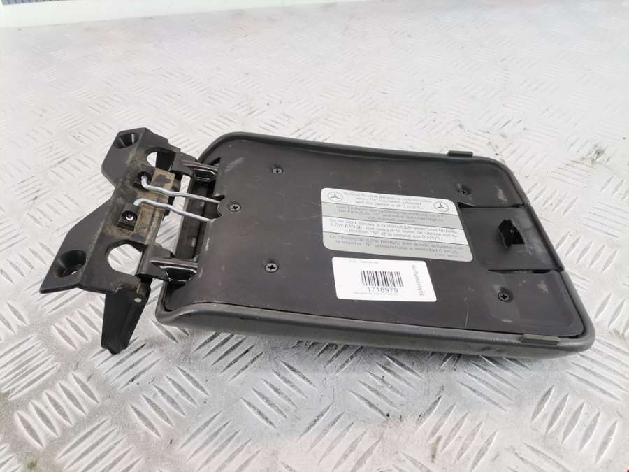 A1636830259 Подлокотник Mercedes ML-Class (W163) (1997-2005) Внедорожник 1998г. | Фото № 2 A1636830259 Подлокотник Mercedes ML-Class (W163) (1997-2005) Внедорожник 1998г. - Фото 2