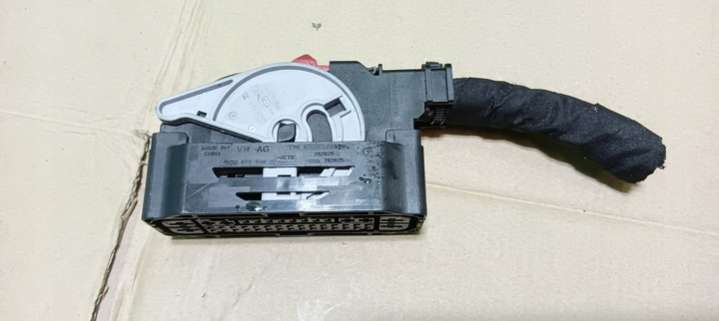 5Q0614517DH Блок ABS  Volkswagen Passat B8 (2014-2019) 2014г. | Фото № 5  5Q0614517DH Блок ABS  Volkswagen Passat B8 (2014-2019) 2014г. - Фото 5