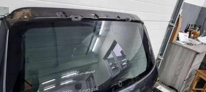 8R0827023C Крышка багажника (дверь 3-5)  Audi Q5 8R (2008-2012) 2008г. | Фото № 4  8R0827023C Крышка багажника (дверь 3-5)  Audi Q5 8R (2008-2012) 2008г. - Фото 4