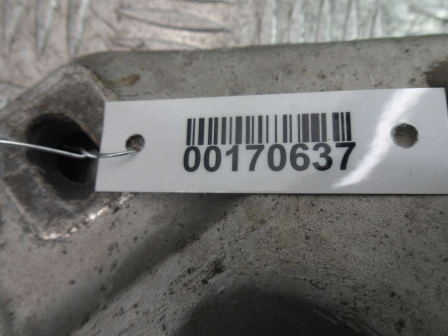 6770052 Кронштейн двигателя  BMW 3-Series Седан 2008г. | Фото № 3  6770052 Кронштейн двигателя  BMW 3-Series Седан 2008г. - Фото 3