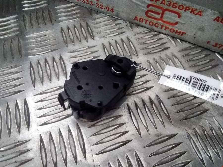 69303019 Сервопривод (электропривод моторчик привода) заслонки печки BMW 5-Series (E60/E61) (2003-2010) Седан 2003г. | Фото № 1 69303019 Сервопривод (электропривод моторчик привода) заслонки печки BMW 5-Series (E60/E61) (2003-2010) Седан 2003г. - Фото 1