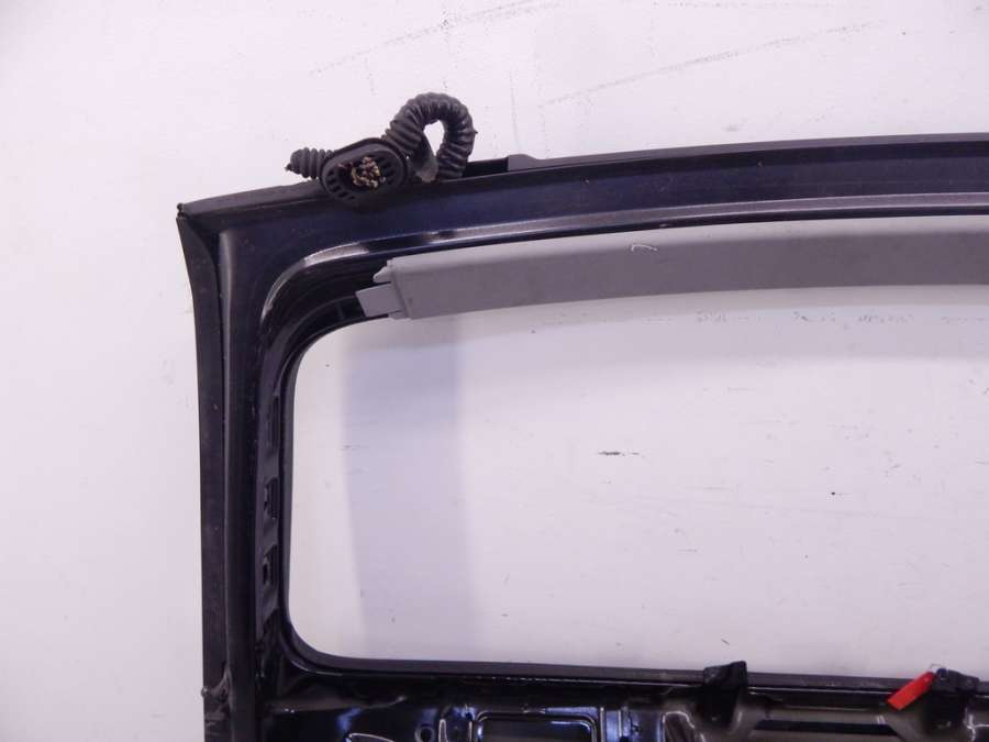 Крышка багажника (дверь 3-5) BMW 3-series (E90/91/92) 2006г. | Фото № 9 Крышка багажника (дверь 3-5) BMW 3-series (E90/91/92) 2006г. - Фото 9