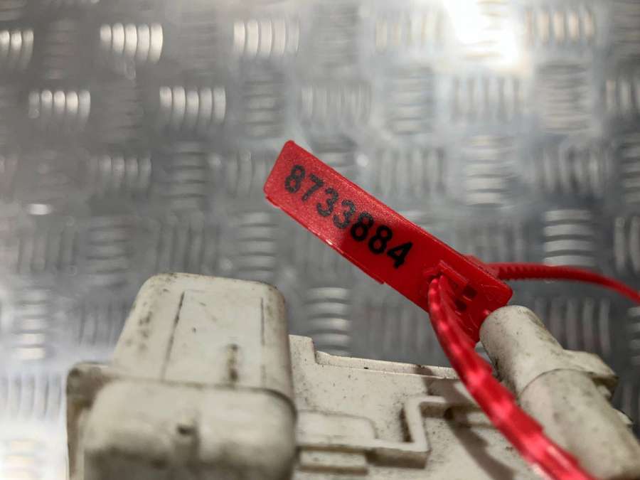 7L5827761 Активатор замка багажника  Audi Q7 4L 2012г. | Фото № 9  7L5827761 Активатор замка багажника  Audi Q7 4L 2012г. - Фото 9