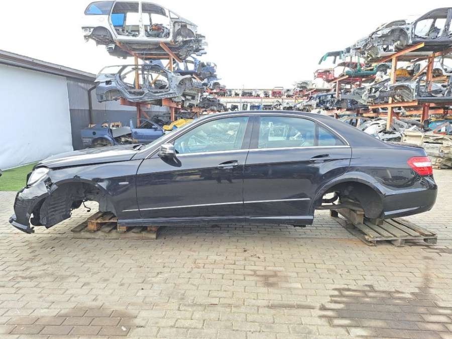 A2125018282  Патрубок системы охлаждения   Mercedes-Benz E-class W212 2011г. | Фото № 9  A2125018282  Патрубок системы охлаждения   Mercedes-Benz E-class W212 2011г. - Фото 9