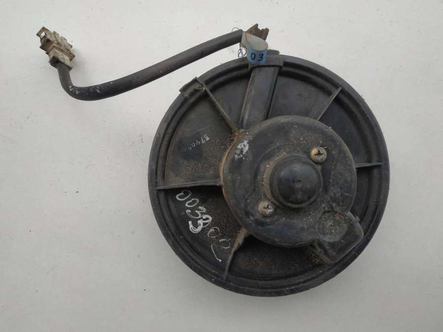 701819021B Моторчик печки Volkswagen Passat B3 1988г. | Фото № 2 701819021B Моторчик печки Volkswagen Passat B3 1988г. - Фото 2