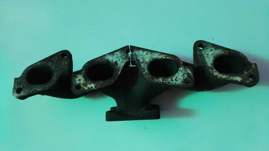 Выпускной коллектор Saab 9000 рест. 1996г. | Фото № 2 Выпускной коллектор Saab 9000 рест. 1996г. - Фото 2