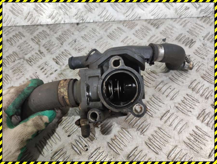 Корпус термостата Mazda Tribute 1 2001г. | Фото № 4 Корпус термостата Mazda Tribute 1 2001г. - Фото 4