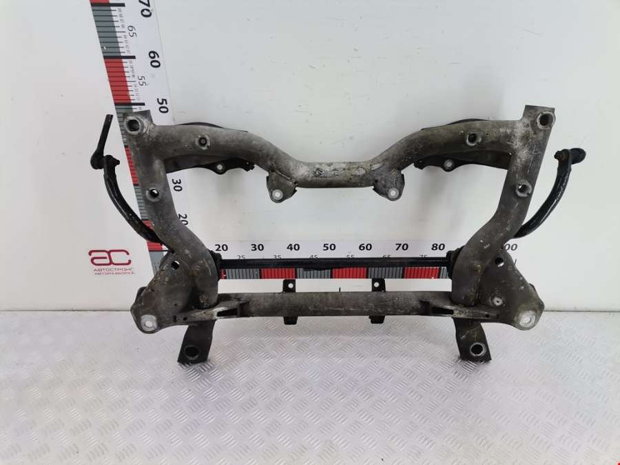 Балка передняя подрамник Mercedes C-Class (W204) (2006-2015) Седан 2007г. | Фото № 1 Балка передняя подрамник Mercedes C-Class (W204) (2006-2015) Седан 2007г. - Фото 1