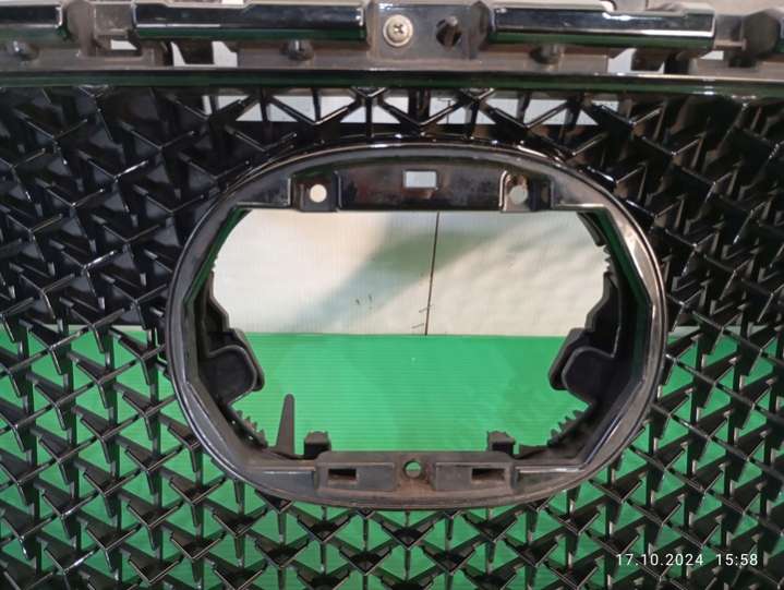 KB8B-50712 Решетка радиатора Mazda 5 2 поколение (2010-201) 2010г. | Фото № 6 KB8B-50712 Решетка радиатора Mazda 5 2 поколение (2010-201) 2010г. - Фото 6