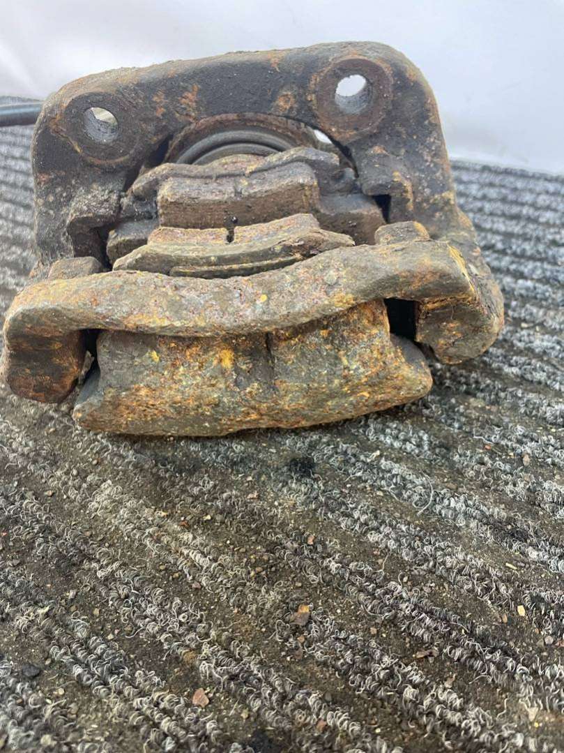 Суппорт передний левый Renault Clio 2 хэтчбек 2000г. | Фото № 3 Суппорт передний левый Renault Clio 2 хэтчбек 2000г. - Фото 3