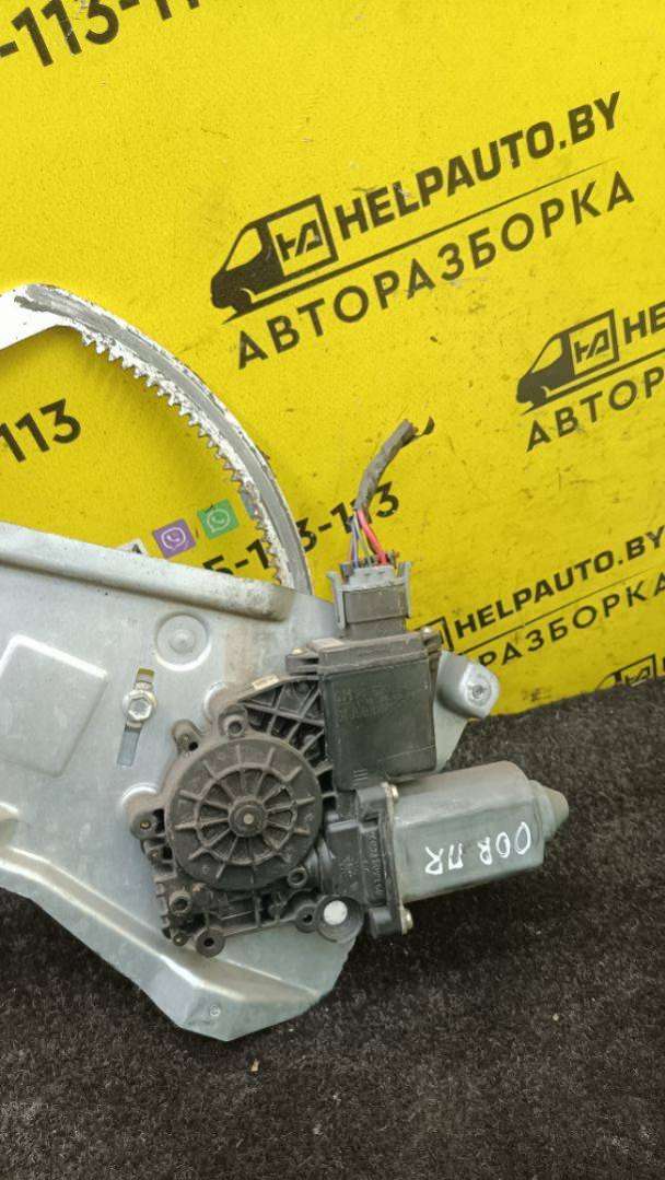 Стеклоподъемник электрический передний правый Opel Omega B 1998г. | Фото № 1 Стеклоподъемник электрический передний правый Opel Omega B 1998г. - Фото 1