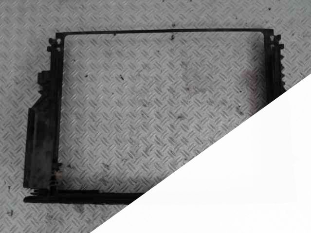 Кассета радиаторов BMW 7 E65 (2001 - 2008) Седан 2001г. | Фото № 2 Кассета радиаторов BMW 7 E65 (2001 - 2008) Седан 2001г. - Фото 2