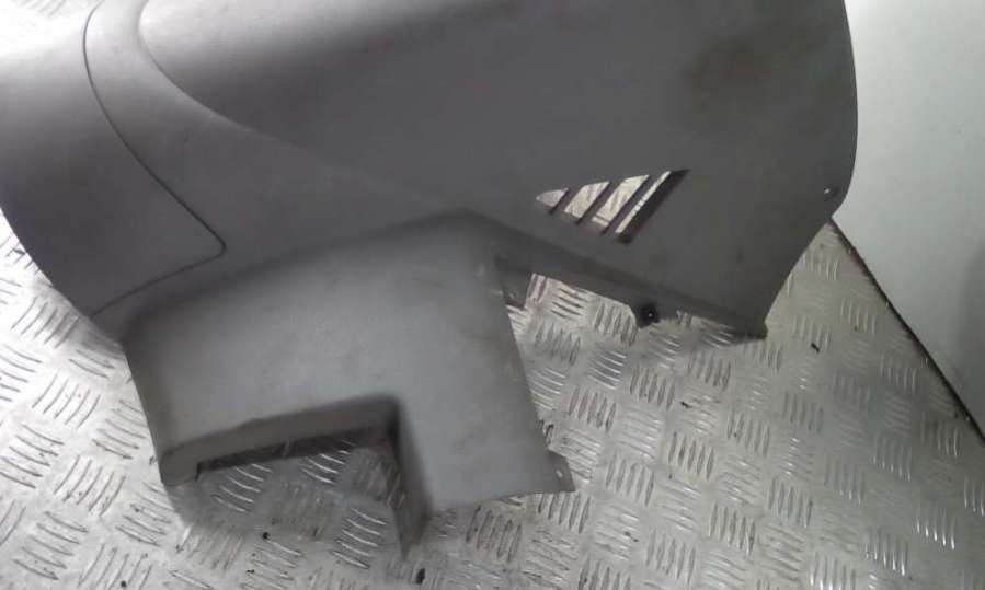 Накладка передней панели  Volkswagen Transporter T5 2007г. | Фото № 5   Накладка передней панели  Volkswagen Transporter T5 2007г. - Фото 5