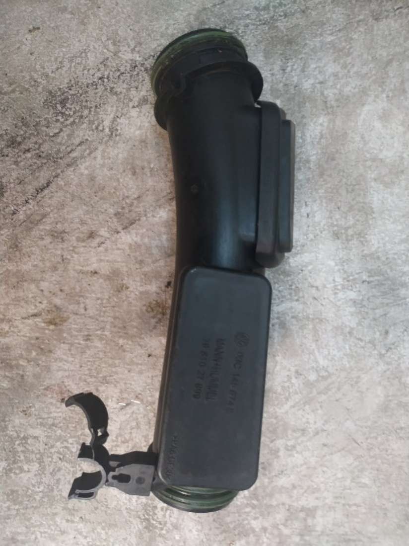 03C145674B Патрубок воздушного фильтра Volkswagen Passat B7 2013г. | Фото № 1 03C145674B Патрубок воздушного фильтра Volkswagen Passat B7 2013г. - Фото 1