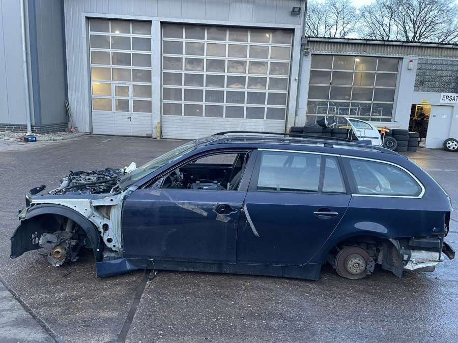 6957345 Антенна BMW 5-Series (E60/E61) (2003-2010) Универсал 2006г. | Фото № 7 6957345 Антенна BMW 5-Series (E60/E61) (2003-2010) Универсал 2006г. - Фото 7