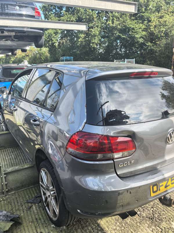 Суппорт тормозной задний правый VOLKSWAGEN GOLF 6 2008г. | Фото № 2 Суппорт тормозной задний правый VOLKSWAGEN GOLF 6 2008г. - Фото 2