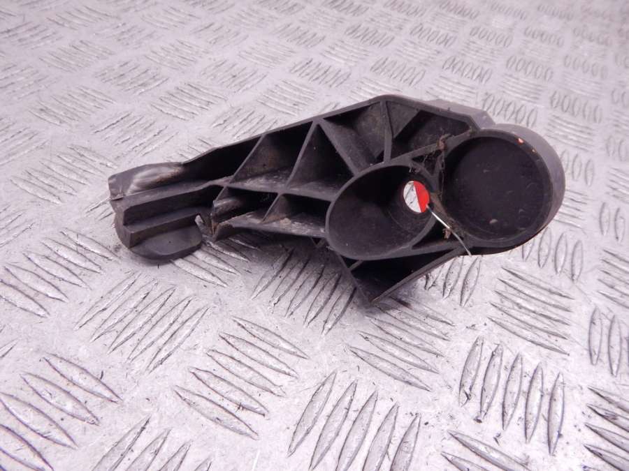 51 11 7 030 619 7030619 Кронштейн крепления бампера переднего BMW 3-series (E46) 2003г. | Фото № 1 51 11 7 030 619 7030619 Кронштейн крепления бампера переднего BMW 3-series (E46) 2003г. - Фото 1