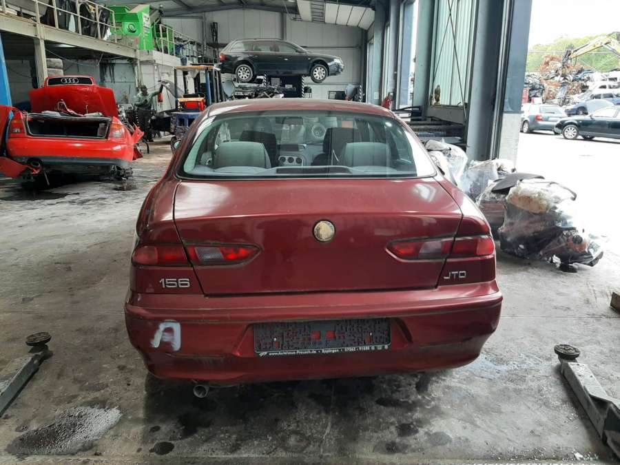 Рычаг передний правый Alfa Romeo 156 (932) (1997-2007) Седан 2002г. | Фото № 7 Рычаг передний правый Alfa Romeo 156 (932) (1997-2007) Седан 2002г. - Фото 7