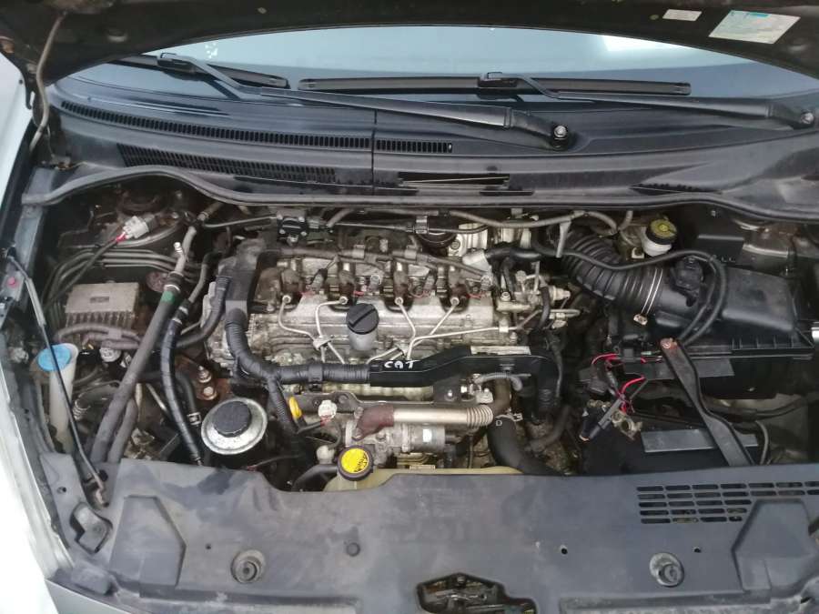 Ограничитель открывания двери задней Toyota Corolla Verso 2 (2004-2009) Минивэн 2005г. | Фото № 8 Ограничитель открывания двери задней Toyota Corolla Verso 2 (2004-2009) Минивэн 2005г. - Фото 8