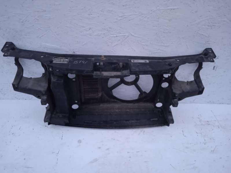 Передняя панель крепления облицовки (телевизор)  Volkswagen Golf-3 Купе 1995г. | Фото № 1   Передняя панель крепления облицовки (телевизор)  Volkswagen Golf-3 Купе 1995г. - Фото 1