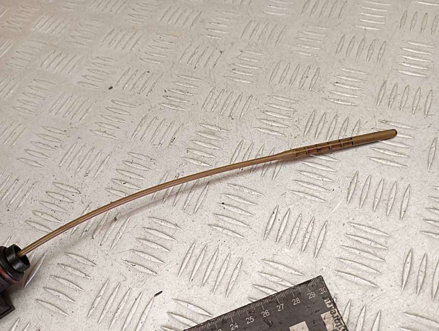 8200612919 Маслозаливная горловина Opel Vivaro A 2010г. | Фото № 4 8200612919 Маслозаливная горловина Opel Vivaro A 2010г. - Фото 4