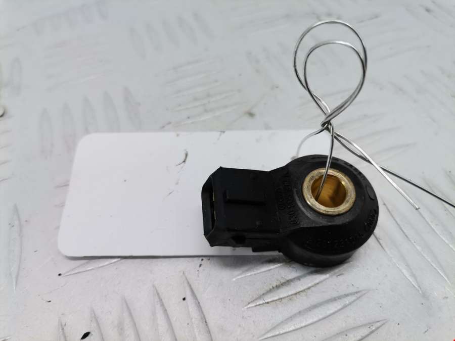 0261231045 Датчик детонации Volkswagen Polo 3 (1994-2002) Хетчбэк 5дв. 2000г. | Фото № 1 0261231045 Датчик детонации Volkswagen Polo 3 (1994-2002) Хетчбэк 5дв. 2000г. - Фото 1