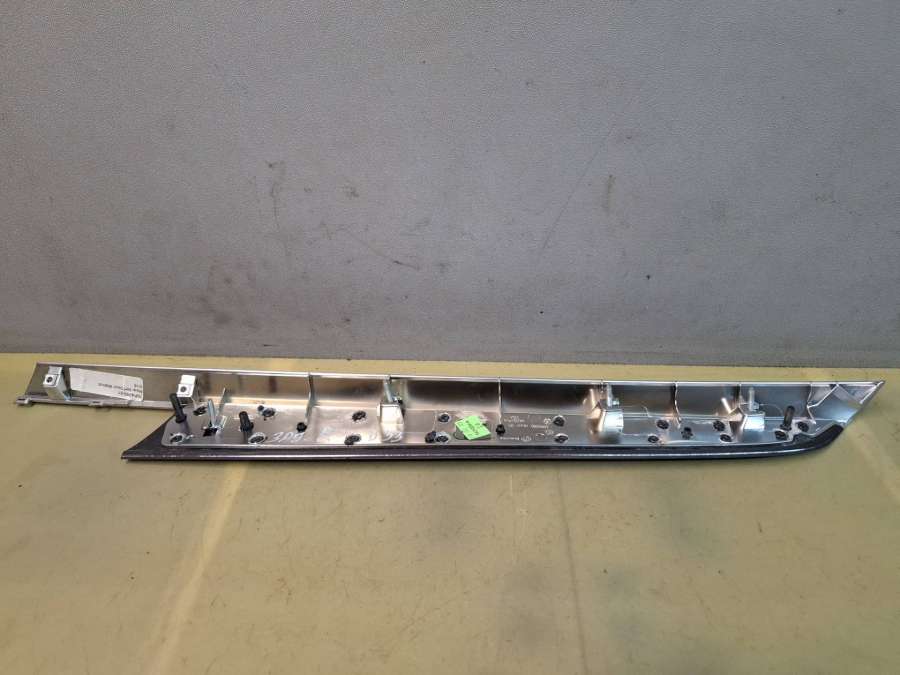 4993200 Декоративная накладка двери задней правой  BMW X5 внедорожник 5 дв. 2008г. | Фото № 5  4993200 Декоративная накладка двери задней правой  BMW X5 внедорожник 5 дв. 2008г. - Фото 5